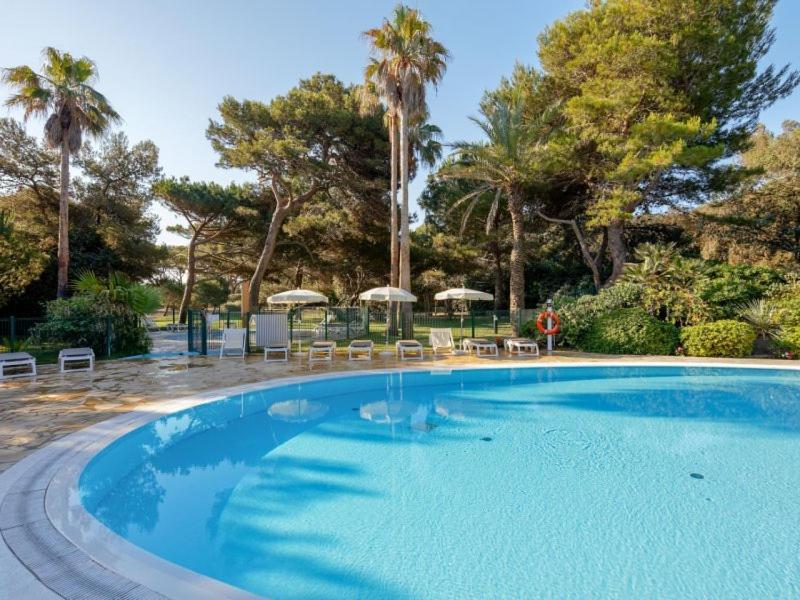 Badine Beach 5P Plage Piscine Balneo Clim Jardin Exotique Hyères Exteriér fotografie